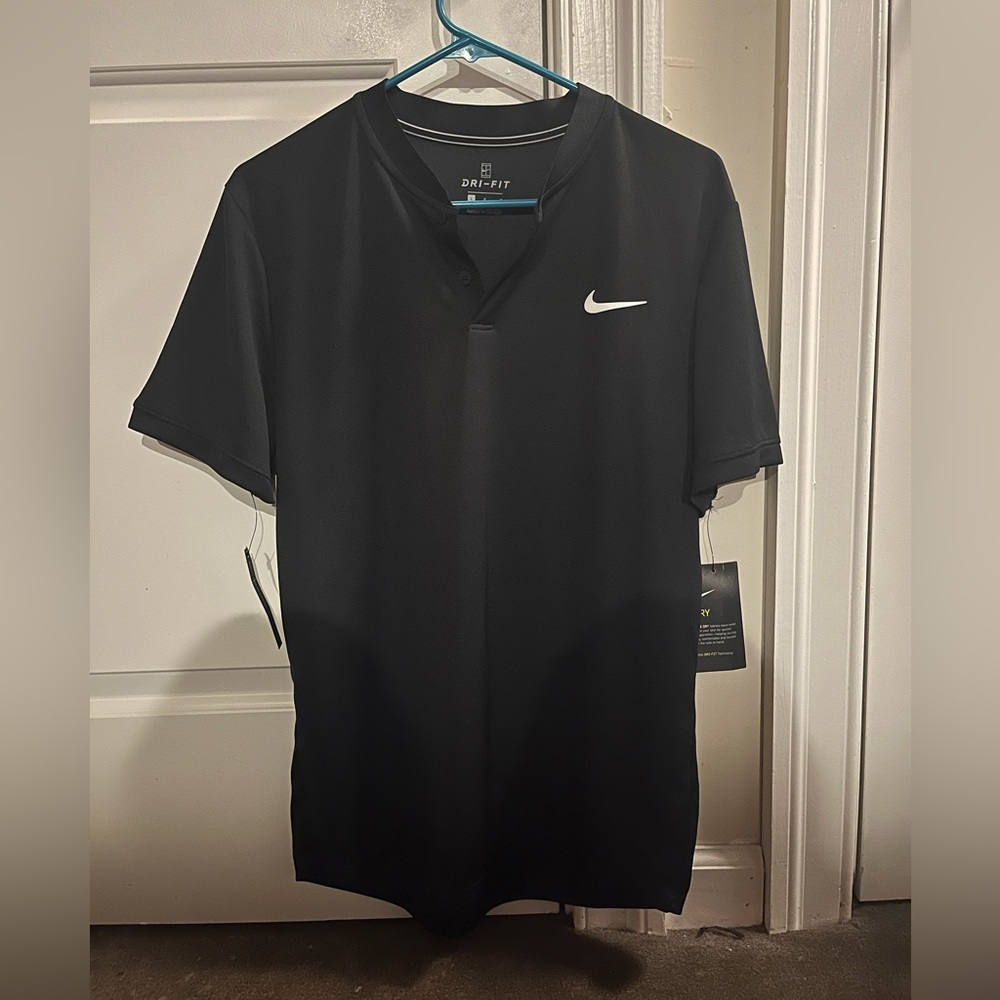 Brand New Nike men’s black polo - size large